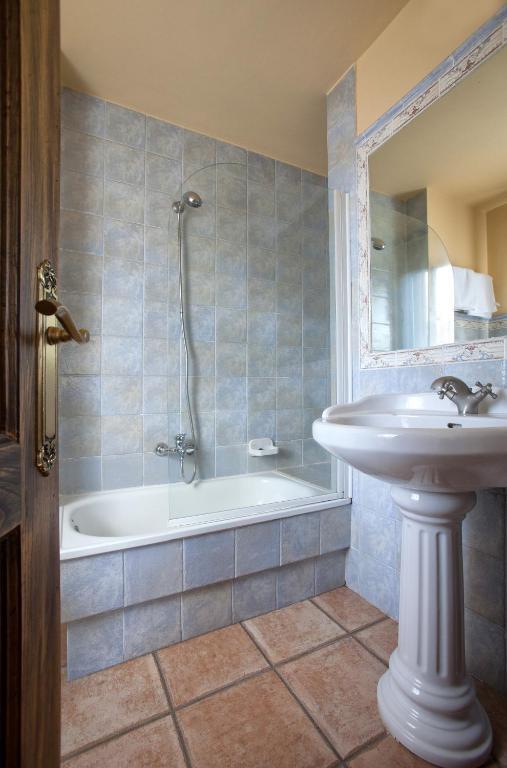 Casa Spa Hijos Dalgo Creciente Bilik gambar